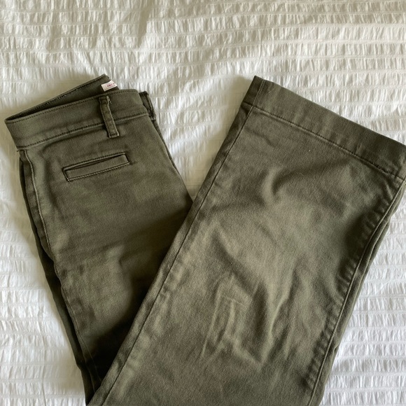 Levi’s Ribcage Wide Leg Crop - Picture 2 of 2